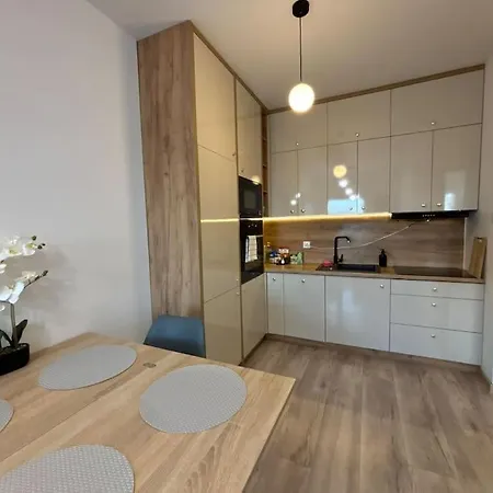 #capitaltower 59a Fv Parking *